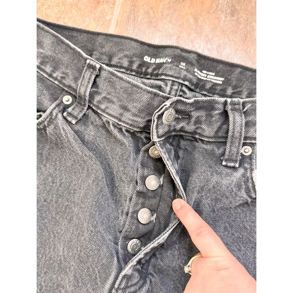 Old Navy High Rise Black Mom Jeans Womens 12 Tall Distressed Straight Leg